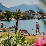 Pelivan * Kaštela