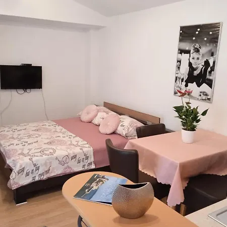 Апартаменты Pelivan Каштела