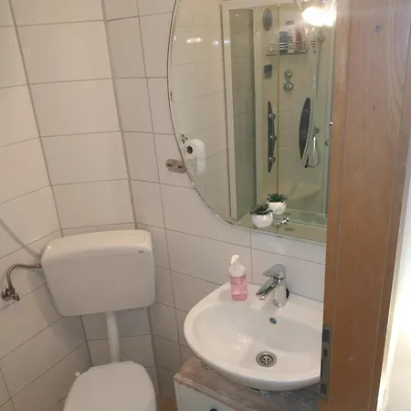 Pelivan Apartment *