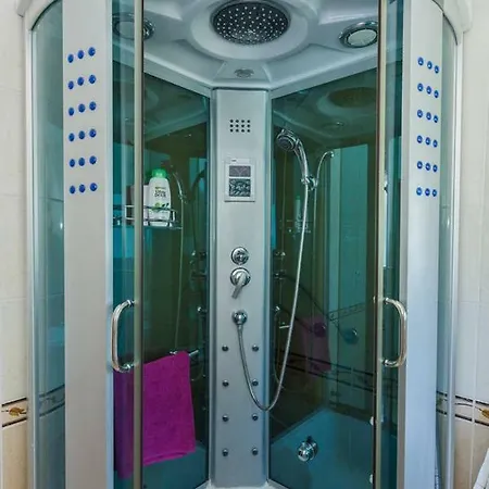 Pelivan アパート Kaštela